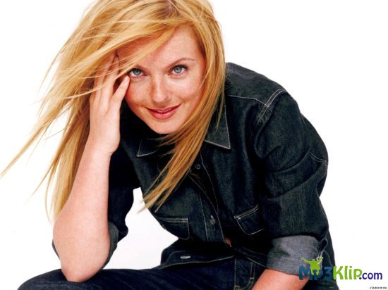 голая Geri Halliwel 