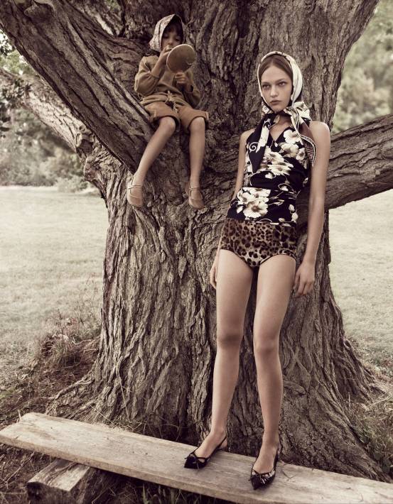 Фотосессия для журнала Vogue Paris (ноябрь 2010)