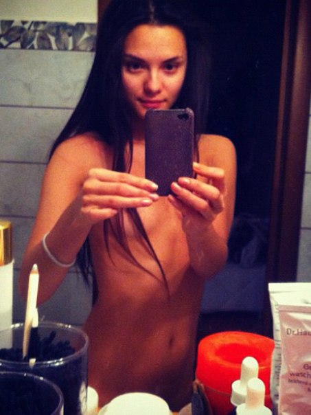 Катя Лидің Fabrika тобының интимдік суреттері