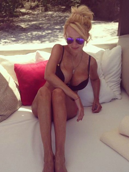 Ерлердің қатысуымен BDSM порно видео