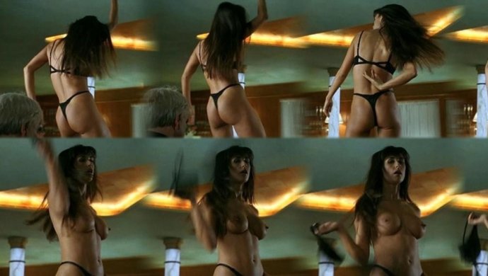 Мен досымның аузына кірдім (порно) Сүйкімді қыз анусын тазартты