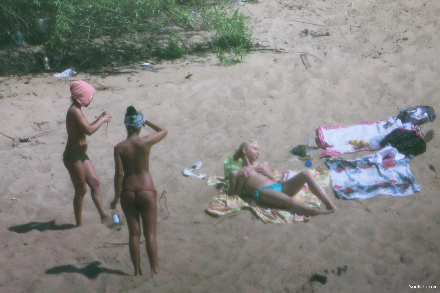 Avtobusda ruscha jinsiy aloqani tomosha qiling